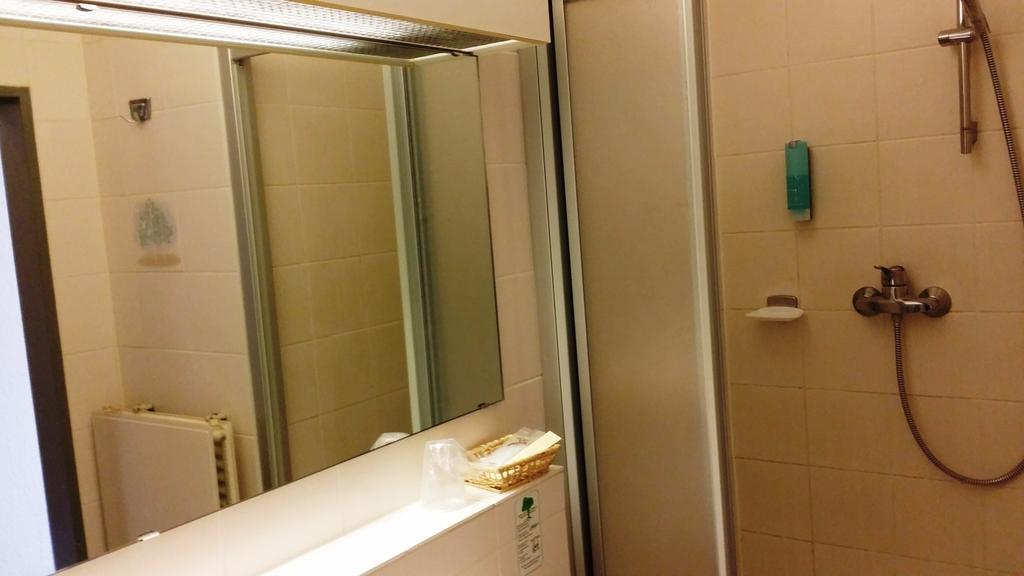 Hotel Garni Stadt Friedberg Δωμάτιο φωτογραφία